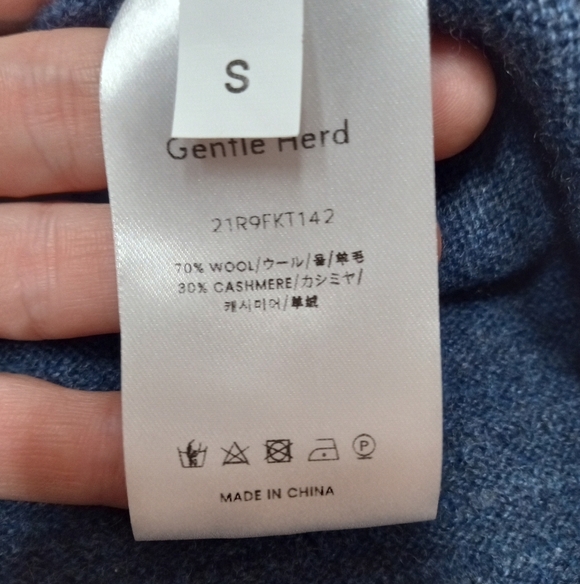 🆕 Gentle Herd Wool/Cashmere 3/4 Notched Sleeve Pullover Sweater in Navy - Picture 2 of 2